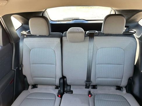 Used 2020 Ford Escape S image 19