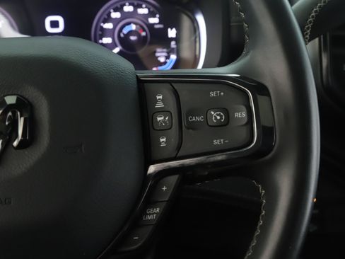Used 2024 RAM 2500 Limited AWD/4WD image 10