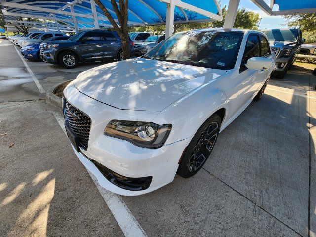 Used 2023 Chrysler 300 S w/ Comfort Group RWD image 3