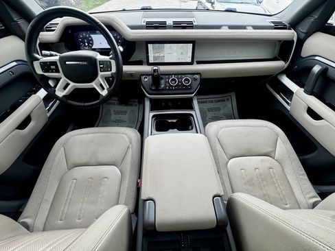Used 2020 Land Rover Defender 110 SE image 17