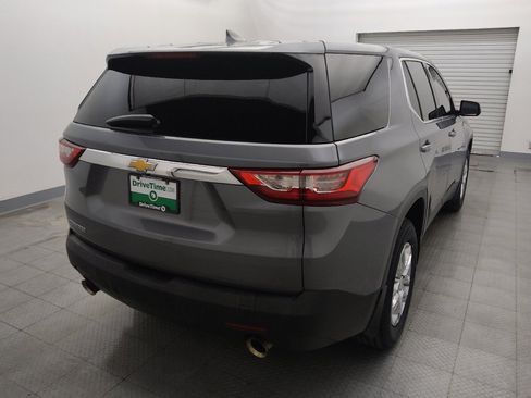 Used 2020 Chevrolet Traverse LS FWD image 7