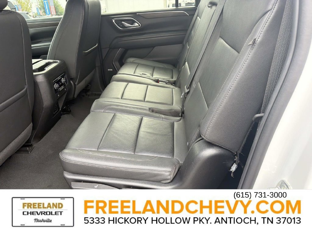 Used 2024 Chevrolet Suburban LT AWD/4WD image 17