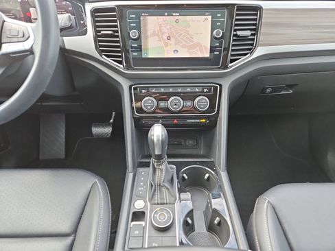 Used 2023 Volkswagen Atlas SEL AWD/4WD image 11