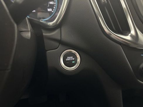 Used 2024 Chevrolet Equinox LT image 33