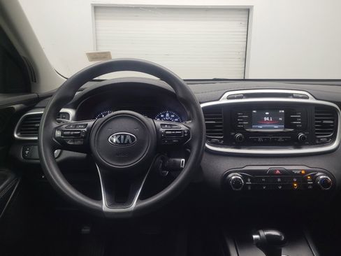 Used 2016 Kia Sorento LX AWD/4WD image 22