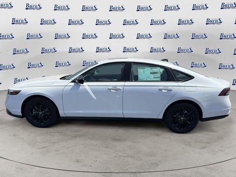 New 2025 Honda Accord SE image 4