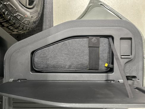 Used 2022 Rivian R1T Launch Edition image 32