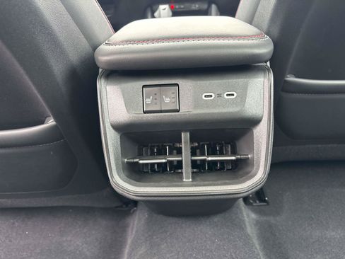 New 2026 Dodge Charger R/T AWD/4WD image 7