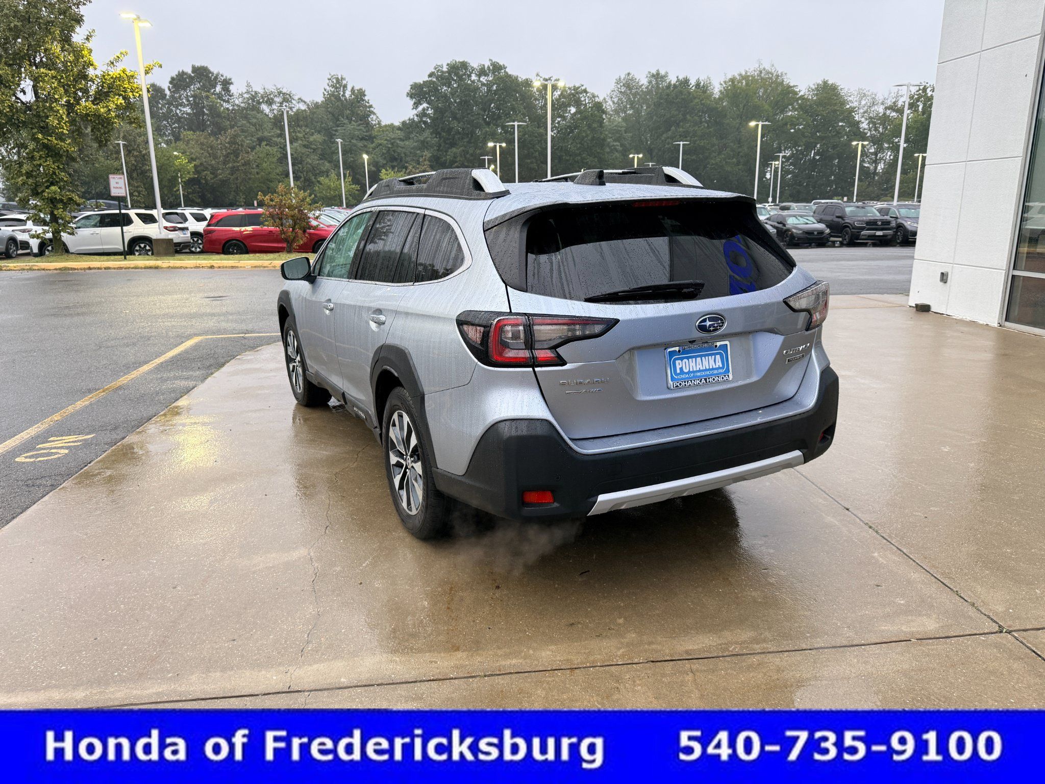Used 2024 Subaru Outback Touring AWD/4WD image 4