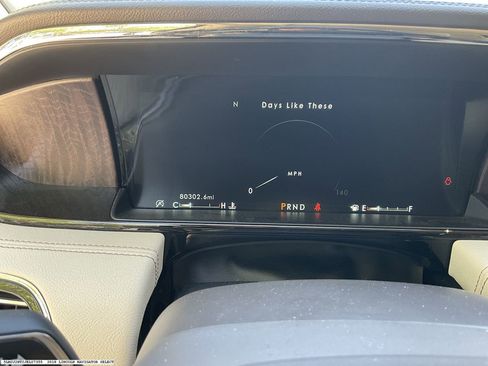 Used 2018 Lincoln Navigator Select w/ Technology Package image 8