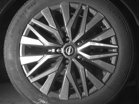 Used 2025 Nissan Altima 2.5 SV image 15