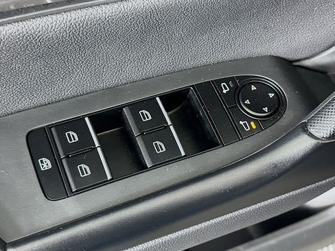 Used 2025 MAZDA CX-50 2.5 Hybrid w/ Preferred Pkg image 15