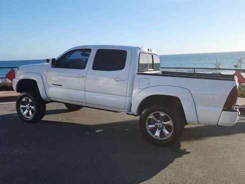 Used 2010 Toyota Tacoma PreRunner RWD image 24