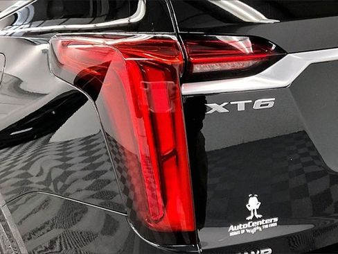 Used 2024 Cadillac XT6 Premium Luxury image 34