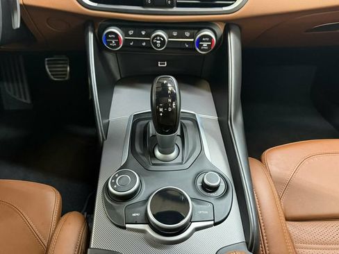 Used 2017 Alfa Romeo Giulia Ti w/ TI 19" Sport Package RWD image 16