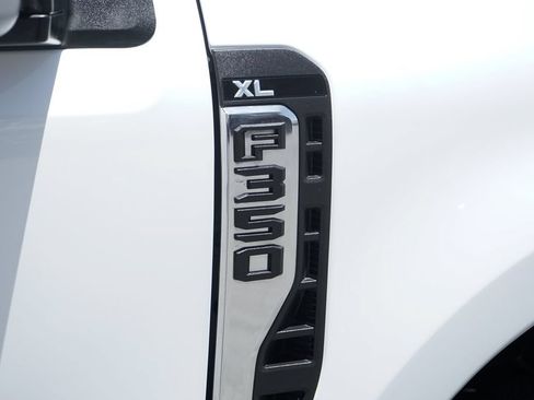 Used 2023 Ford F350 XL w/ XL Driver Assist Package AWD/4WD image 45