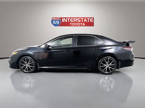 Certified 2021 Toyota Camry SE AWD/4WD image 4