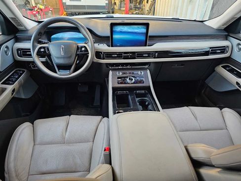 Used 2024 Lincoln Aviator Reserve w/ Equipment Group 201A AWD/4WD image 23