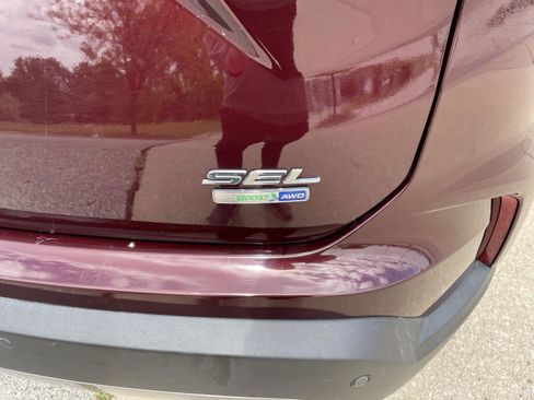 Used 2019 Ford Edge SEL w/ Equipment Group 201A AWD/4WD image 38