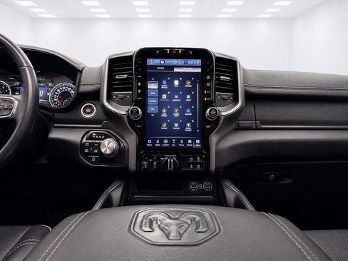 Used 2023 RAM 1500 Laramie AWD/4WD image 34