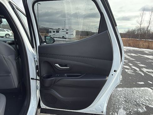 Used 2022 Hyundai Santa Cruz SEL Premium image 20