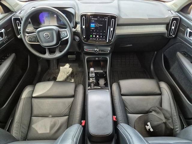 Used 2023 Volvo XC40 B5 Plus w/ Driver Assist Package AWD/4WD image 19