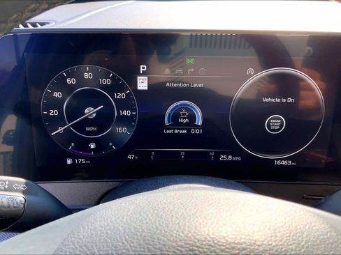 Used 2024 Kia Sportage SX image 26