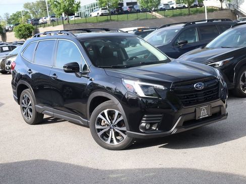 Used 2024 Subaru Forester Limited w/ Pop Package 2 AWD/4WD image 2