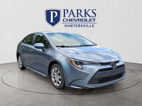 Used 2024 Toyota Corolla LE FWD image 1