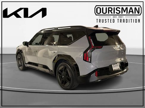 Certified 2026 Kia EV9 GT-Line AWD/4WD image 4