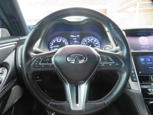 Used 2018 INFINITI Q60 3.0t Luxe image 23