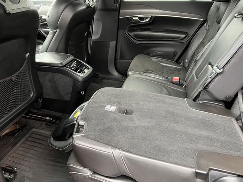 Used 2016 Volvo XC90 T6 R-Design w/ Vision Package image 19