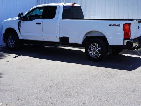Used 2025 Ford F350 XLT w/ Snow Plow/Camper Package AWD/4WD image 3