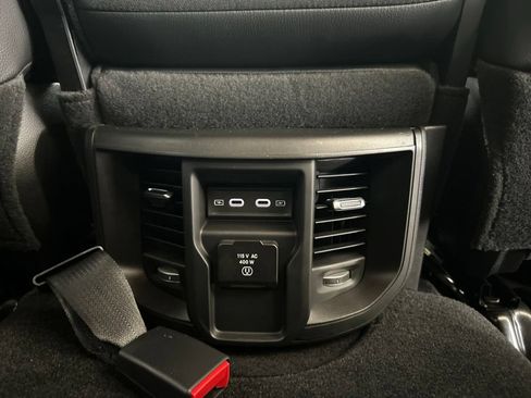 Used 2026 RAM 2500 Laramie AWD/4WD image 35