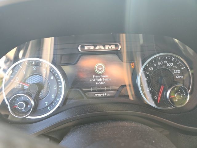 Used 2024 RAM 1500 Laramie AWD/4WD image 13