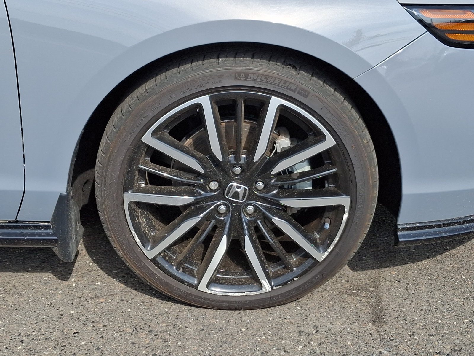 Used 2023 Honda Accord Touring image 8