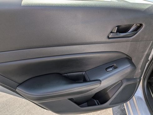 Used 2025 Nissan Altima 2.5 SV FWD image 22