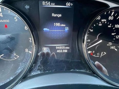 Used 2016 Nissan Rogue S w/ Appearance Package FWD image 12