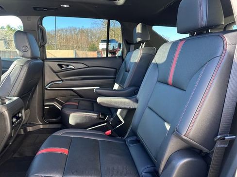 Used 2024 Chevrolet Traverse RS w/ LPO, Floor Liner Package image 19