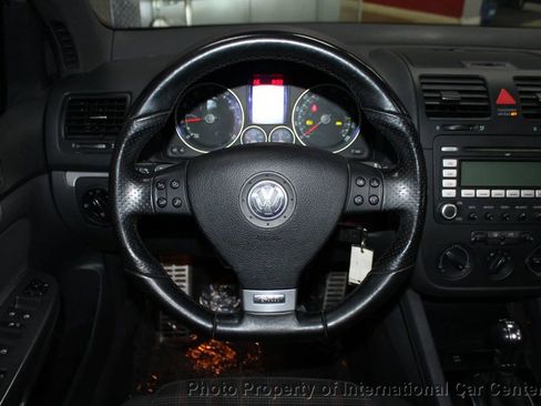 Used 2009 Volkswagen GTI 4-Door image 15