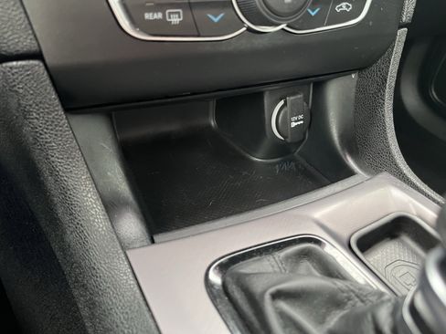 Used 2023 Dodge Charger SXT w/ Blacktop Package image 24