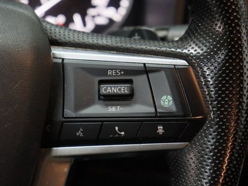 Used 2024 Mitsubishi Outlander SE FWD image 12