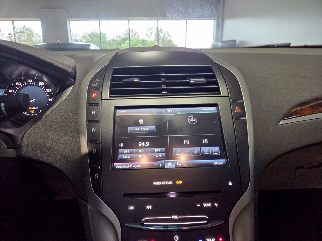 Used 2016 Lincoln MKZ w/ Equipment Group 300A Reserve FWD image 9