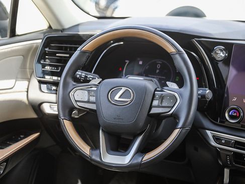 Used 2024 Lexus RX 450h AWD w/ Convenience Package image 15