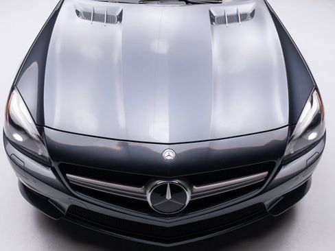 Used 2015 Mercedes-Benz SL 63 AMG w/ Driver Assistance Package image 48