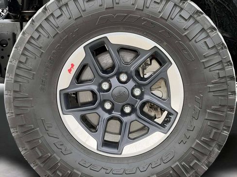 Used 2019 Jeep Wrangler Rubicon w/ Uconnect 4C Nav & Sound Group image 15