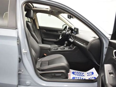 Used 2024 Honda Civic Touring image 16