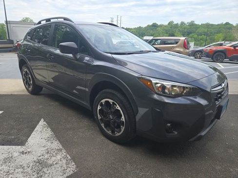 Used 2023 Subaru Crosstrek 2.0i AWD/4WD image 12