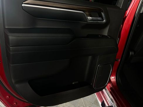 Used 2024 Chevrolet Silverado 1500 LT Trail Boss w/ LT Trail Boss Premium Package image 30