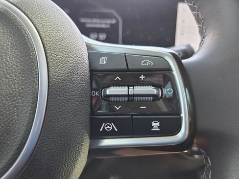Used 2025 Kia Sorento SX FWD image 14